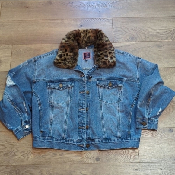 BoomBoom Jeans Oversized Cropped Faux Fur Detachable Collar M - Picture 1 of 11